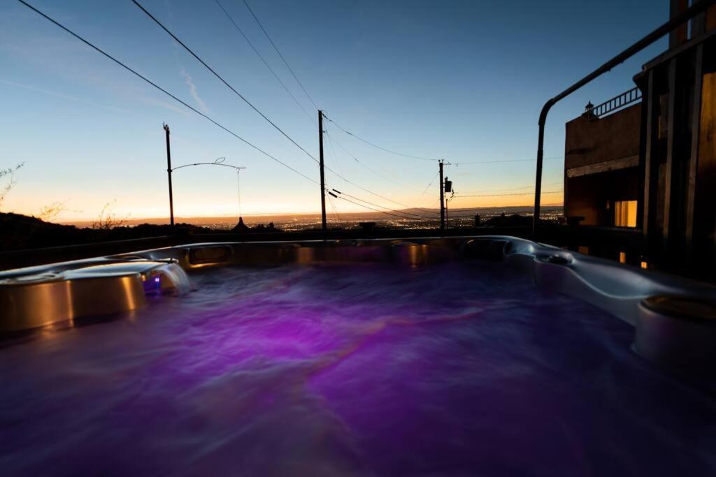 Best Views In Albuquerque With Hot Tub And Pool Apartment Bagian luar foto