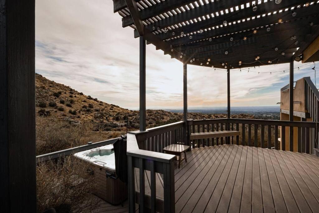 Best Views In Albuquerque With Hot Tub And Pool Apartment Bagian luar foto